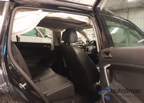 2018 Volkswagen Tiguan 2.0T Se/2.0T Sel z USA, uszkodzony, nr VIN 3VV2B7AX7JM072238